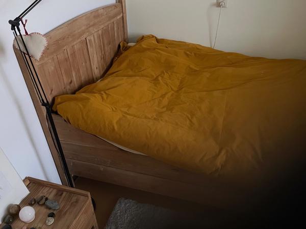 Houten ledikant 130x190, met matras