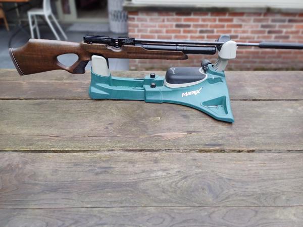 2 X Weihrauch HW 100 tekoop aangeboden