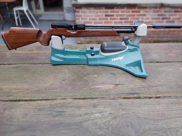 2 X Weihrauch HW 100 tekoop aangeboden