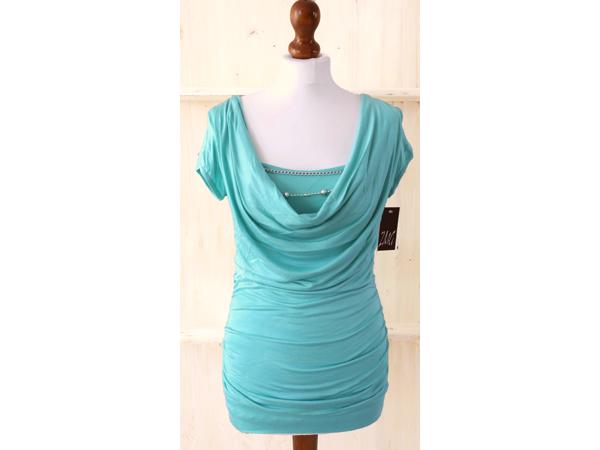 Top sierketting turquoise, zwart of wit, 1 maat 34/40 Nieuw