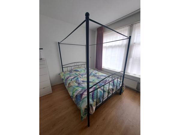 Tweepersoonsbed / hemelbed 140x200