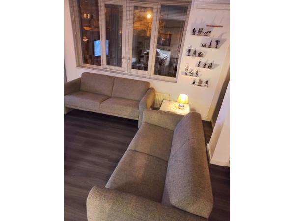 Gratis 2,5 en 3 zits bank - Gebruikt