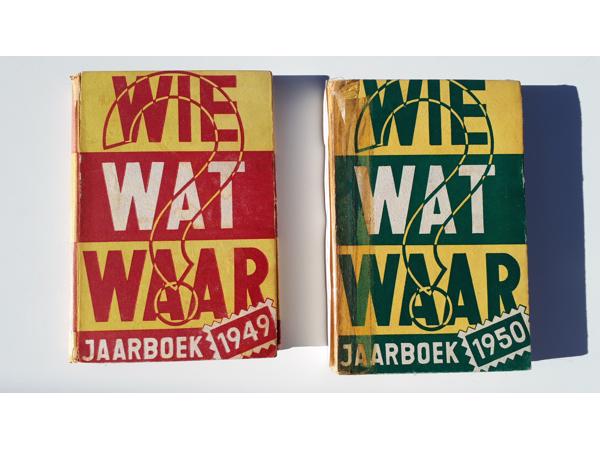 32 boeken WIE WAT WAAR 1947 - 1984