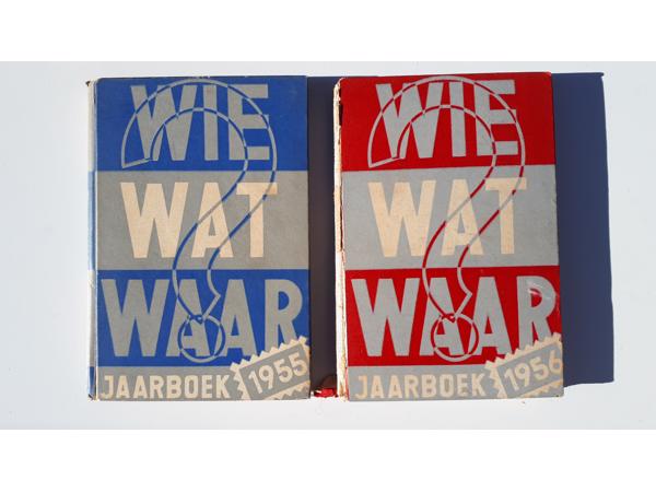 32 boeken WIE WAT WAAR 1947 - 1984