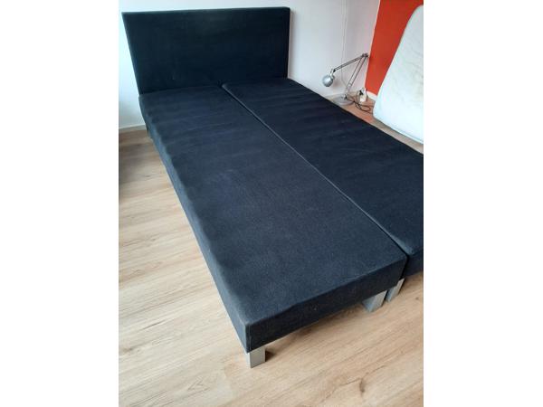 lattenmatrasbodem met poten 60 x 200 (2x) met hoofdbord IKEA