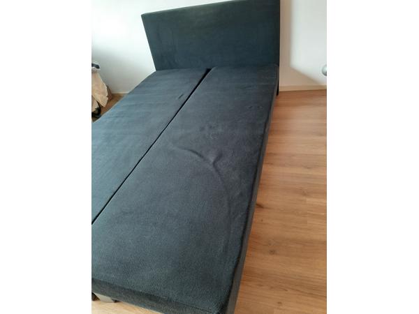 lattenmatrasbodem met poten 60 x 200 (2x) met hoofdbord IKEA