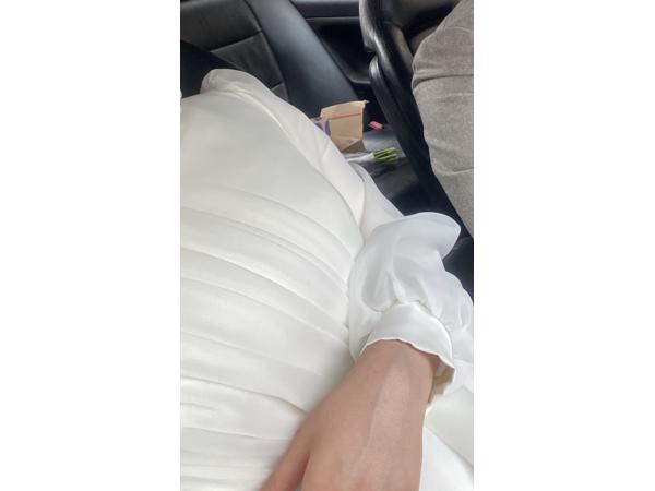 Trouwjurk modern op maat genaaid