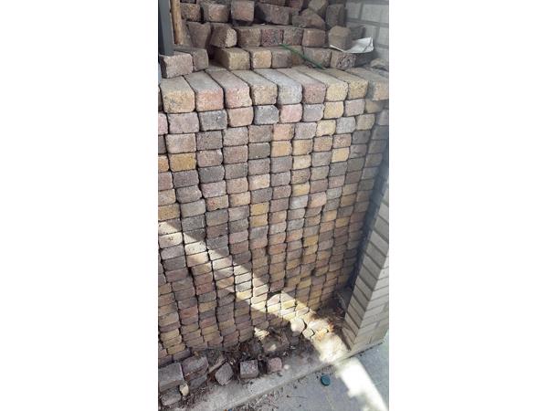 Klinkers gratis afhalen!!!!