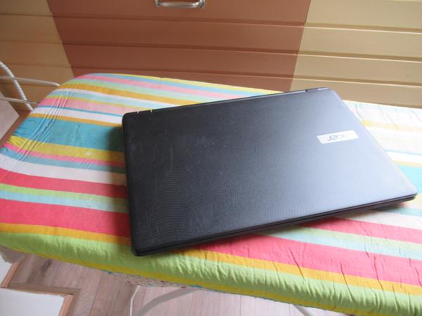 acer aspire es1   512