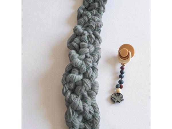 Speenkoord macrame khaki