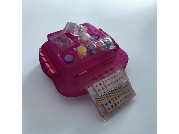 Nagelstudio met glitters vanaf 6 jaar