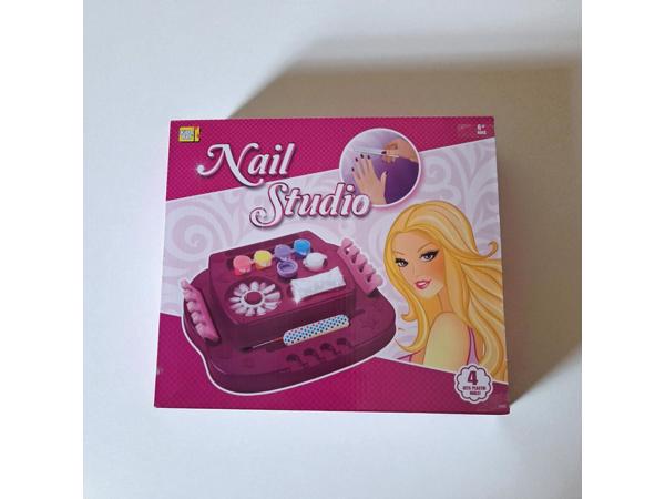 Nagelstudio met glitters vanaf 6 jaar