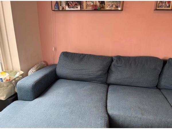 Donkerblauwe bank met loungegedeelte - 250 cm breed