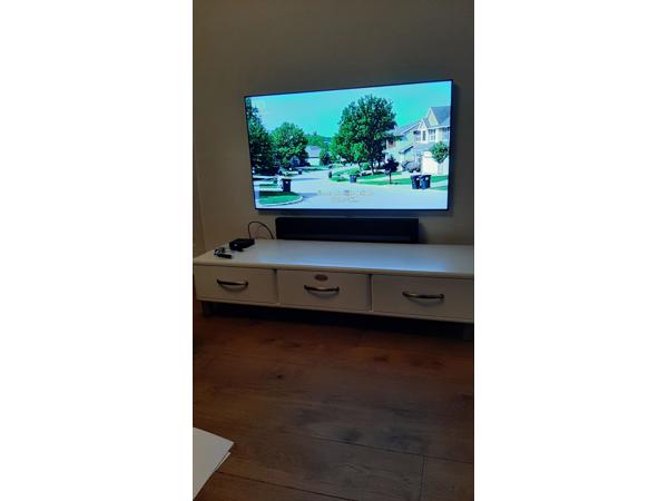 Lage tv kast van het merk Malibu