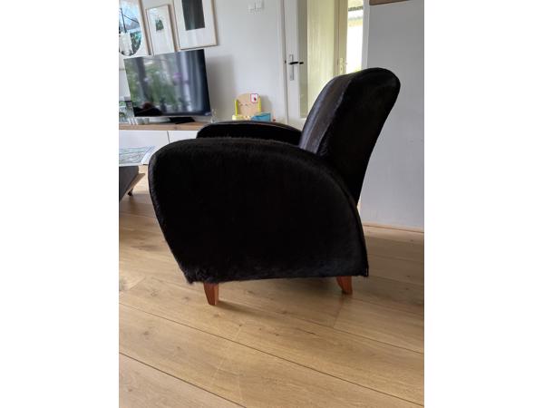 Fauteuil met koeienhuid