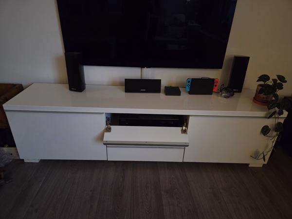 Tv-meubel IKEA in goede staat