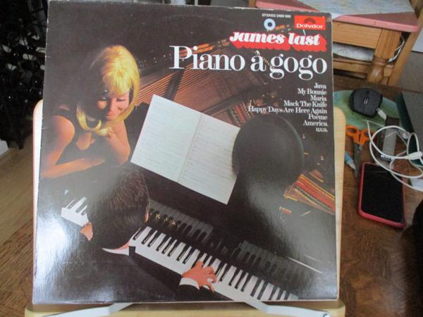 Lotje van 8 L.P.'s  James Last