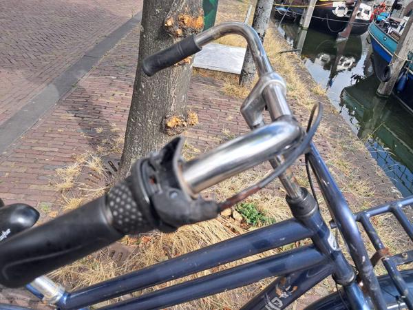 Kinderfiets, merk Sparta, veel gebruikt, maar nog goed voor in de stad.