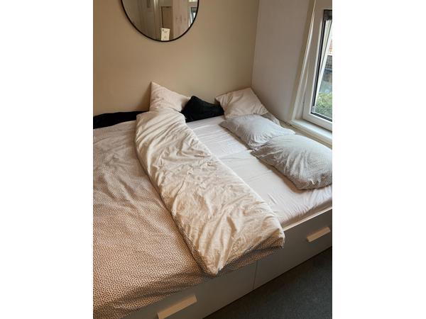 Ikea bed met 4 lades (160x200)