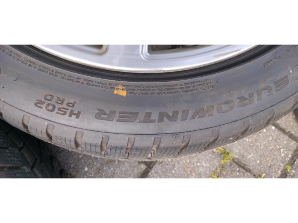 Originele Audi velgen met zo goed als nieuwe winterbanden