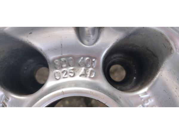 Originele Audi velgen met zo goed als nieuwe winterbanden