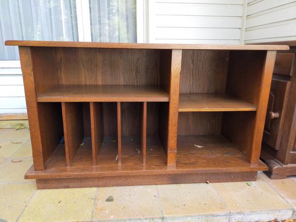 TV kast 120 breed, 47 diep en 70 hoog