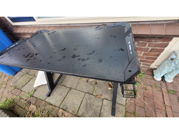 PC game tafel carbon