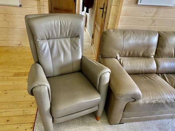 Sta op stoel Italiaanse leren bank plus Fauteuil in een €950