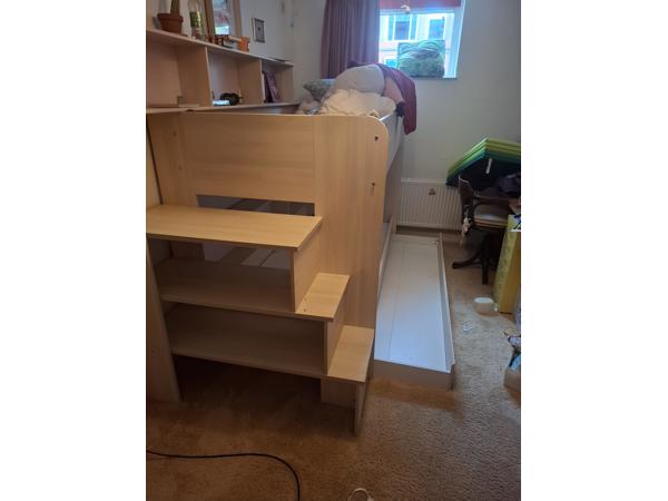 Stevig stapelbed