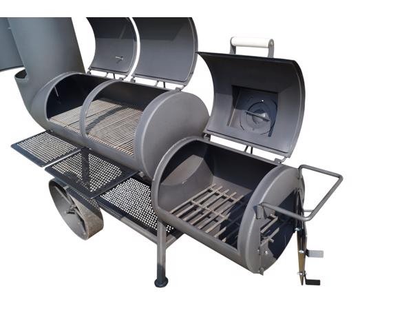 18 inch Oklahoma Country Smoker barbecue smoker