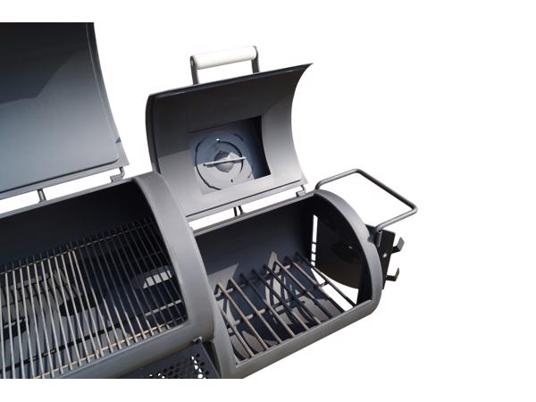 18 inch Oklahoma Country Smoker barbecue smoker