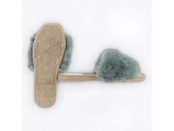 NN152 Givana Fluffy slippers groen 38