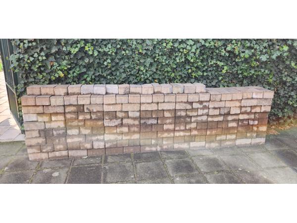 Terrakleurige klinkers