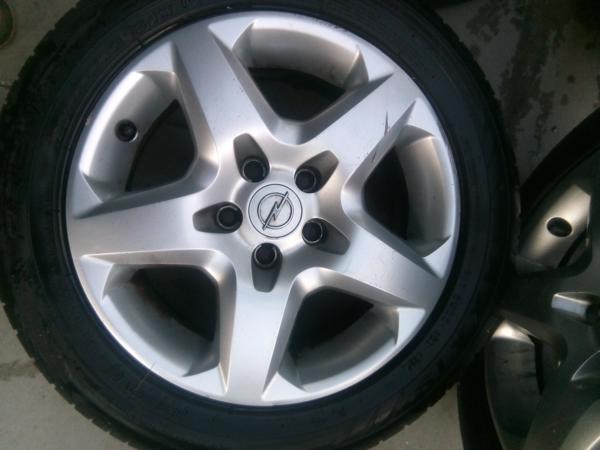 Te koop 4 stalen velgen Zafira B