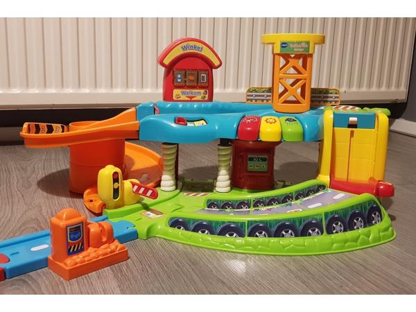 VTech toet toet tankstation en vliegveld