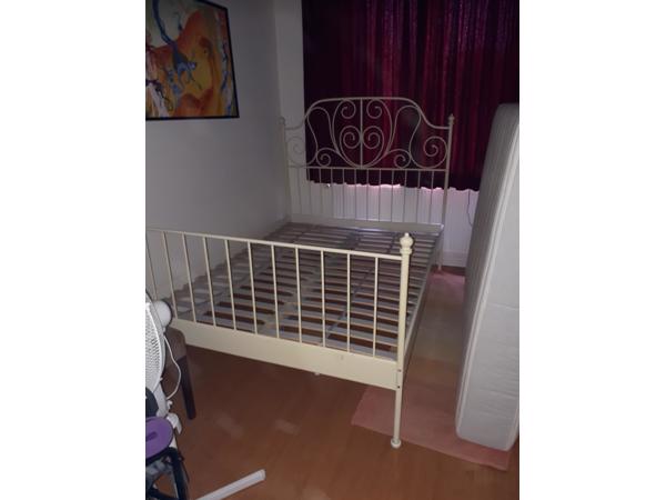 Bedframe twijfelaar