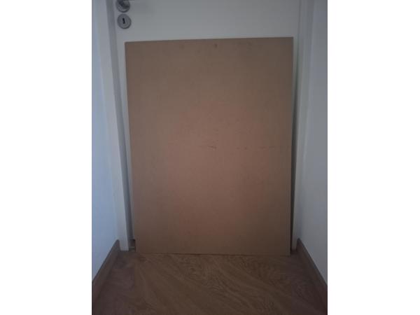2 stukken hardboard van 94 x70 en 3 mm dik