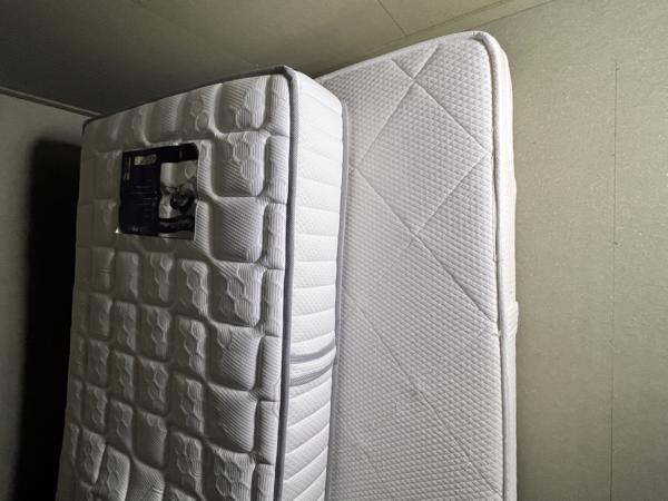 Boxspring 160 x 200 incl matrassen