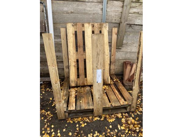 2 houten pallets gratis af te halen