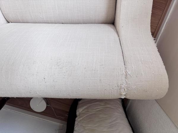 beige stoel/fauteuil