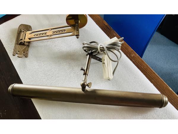 Setje Vintage wandkaarsenhouder, schilderijlamp en  zeepbak