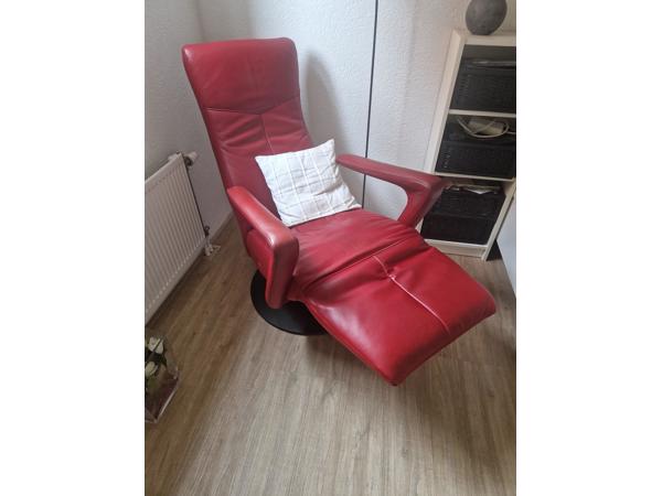 Mooie, luxe rode stoel