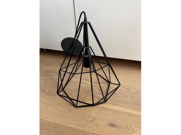 Zwarte mooie hanglamp