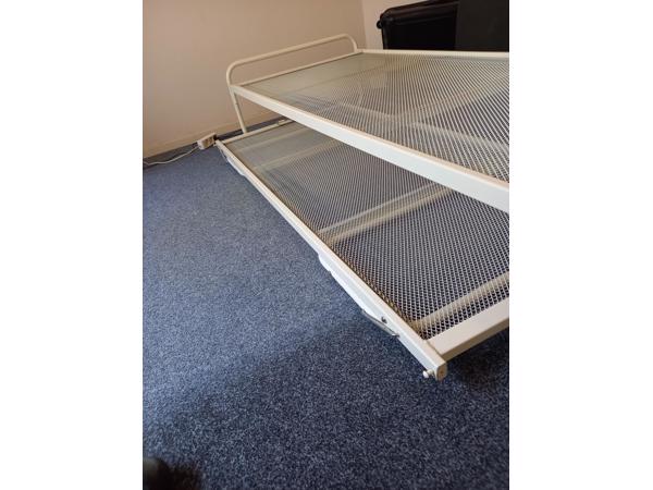 Bed met onderschuifbed