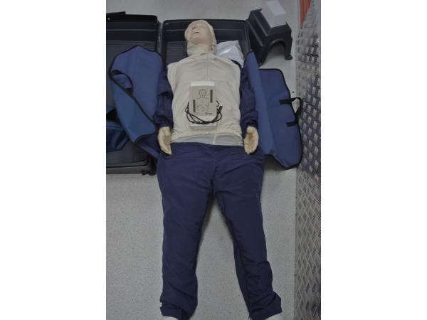 te Koop 2 beademings poppen Ladael