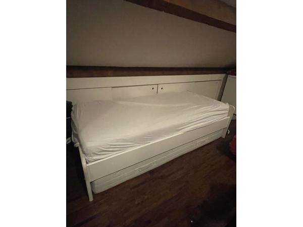 GRATIS eenpersoons bed frame 90x200