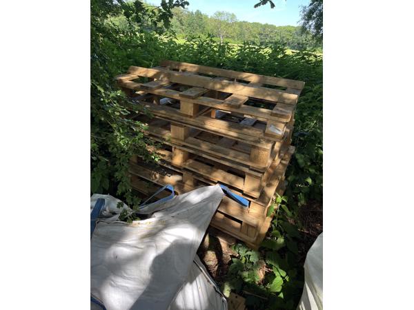 24 gebruikte pallets