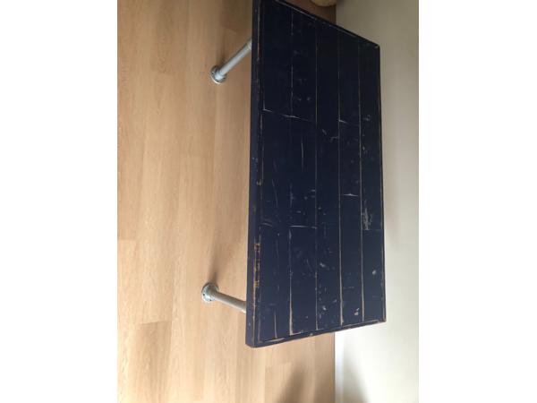 Unieke eettafel blauw Jorg Steigerhout