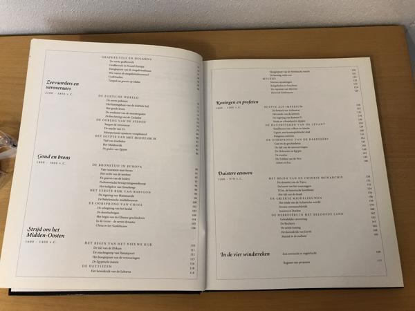 Readers Digest : de wereld van eeuw tot eeuw : eerste bescha