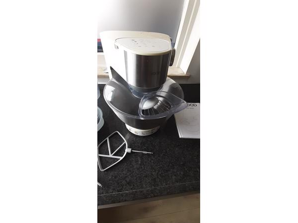 Keukenmachine van het merk Kenwood.